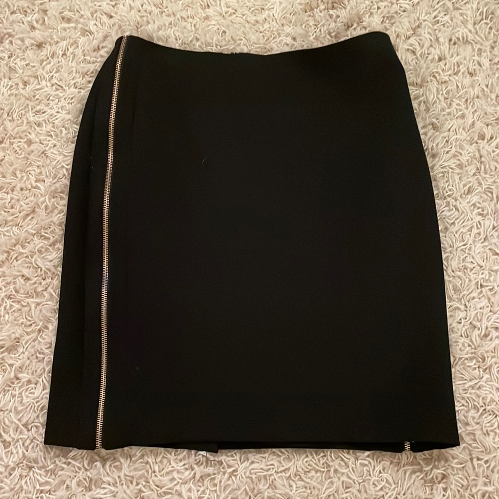 Etcetera Black Skirt, size 6, lined, gold zipper details on sides. Like NEW!